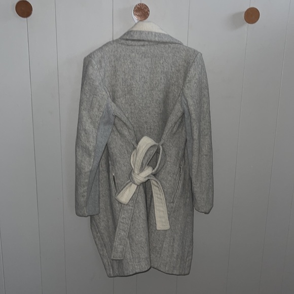 BCBGeneration LONG BELTED JACKET - Picture 12 of 13